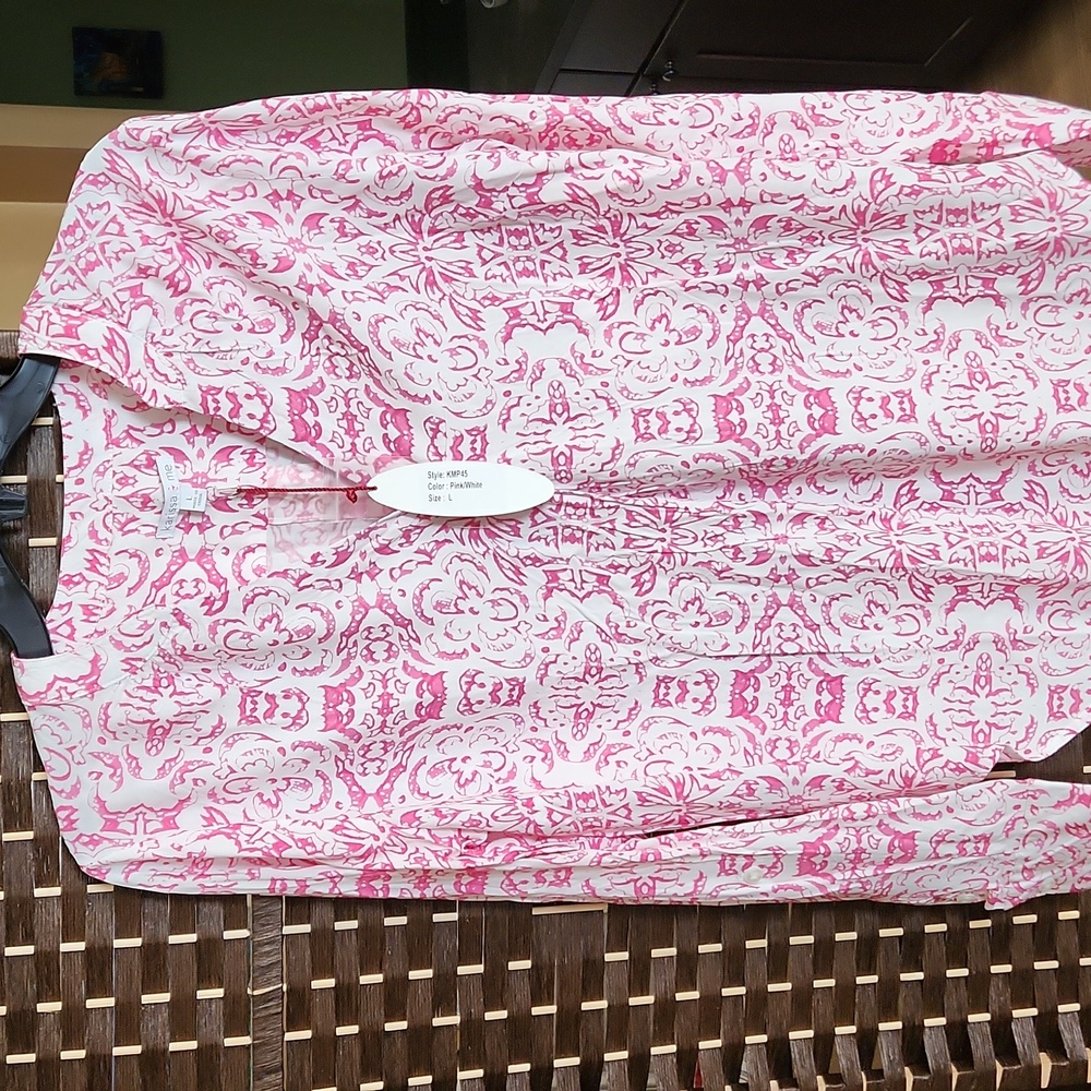 Karissa & Me, Pink & White Geometric LS Blouse, Size L, NWT